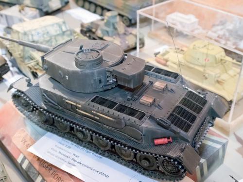 O 20230917 49855-2 web