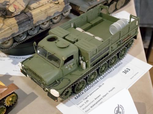 O 20230917 49893-2 web