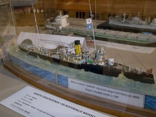 O 20230917 49939-2 web